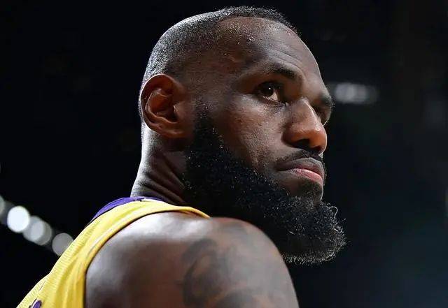 皇家马德里发布备战花絮，冲刺阶段迎来里程碑，CBA季后赛任务艰巨，资深球员宣示担当的简单介绍